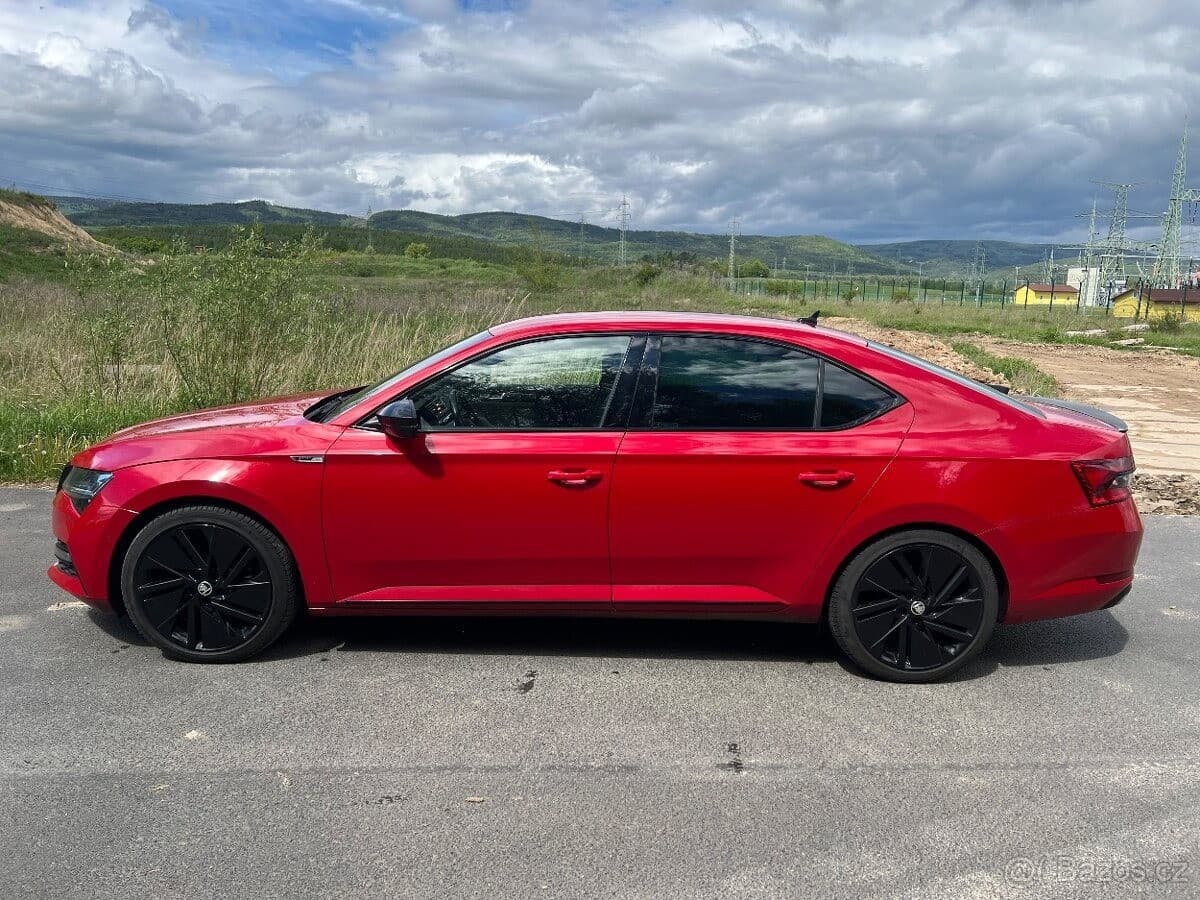 2021 Škoda SUPERB - 9