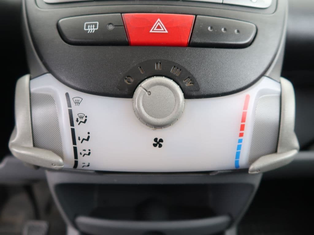 2006 Toyota AYGO - 18