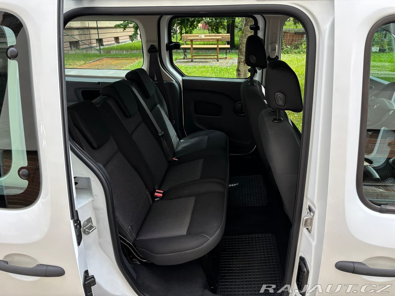2015 Renault KANGOO - 27