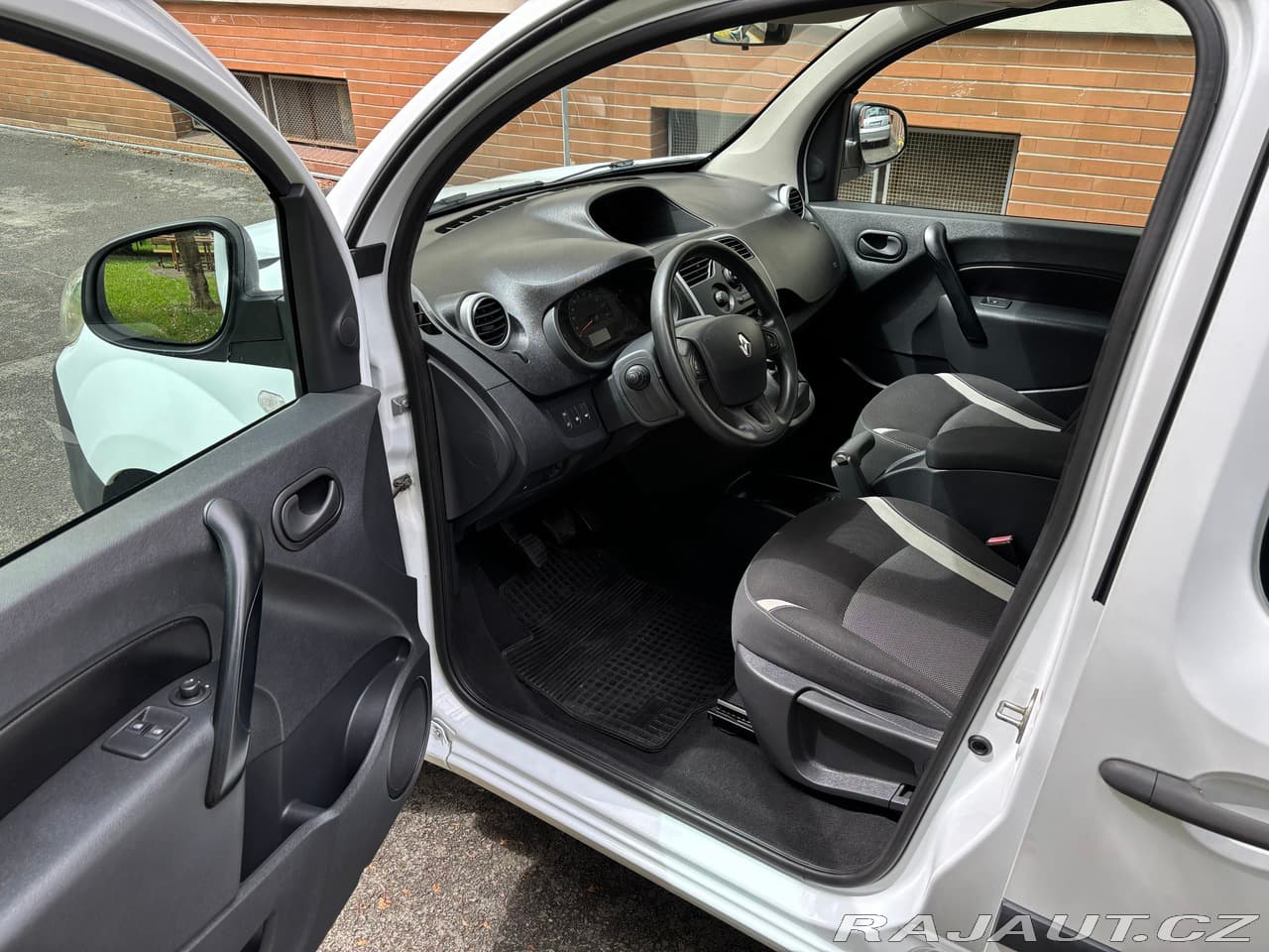 2015 Renault KANGOO - 17