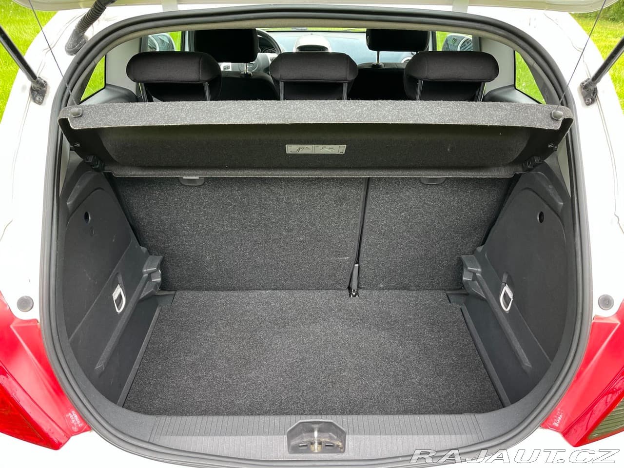 2011 Opel CORSA - 8