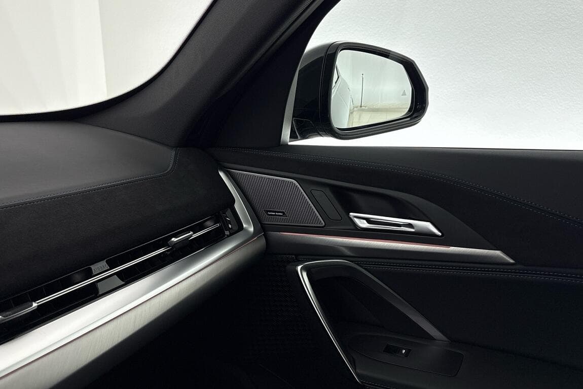 2026 BMW X1 - 17