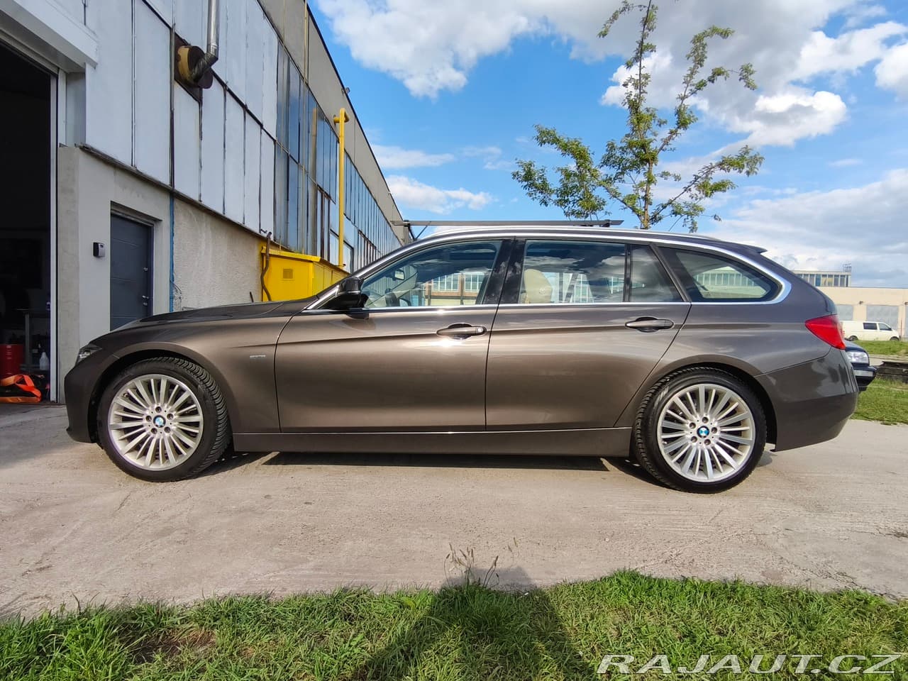 2015 BMW 3-SERIES - 2