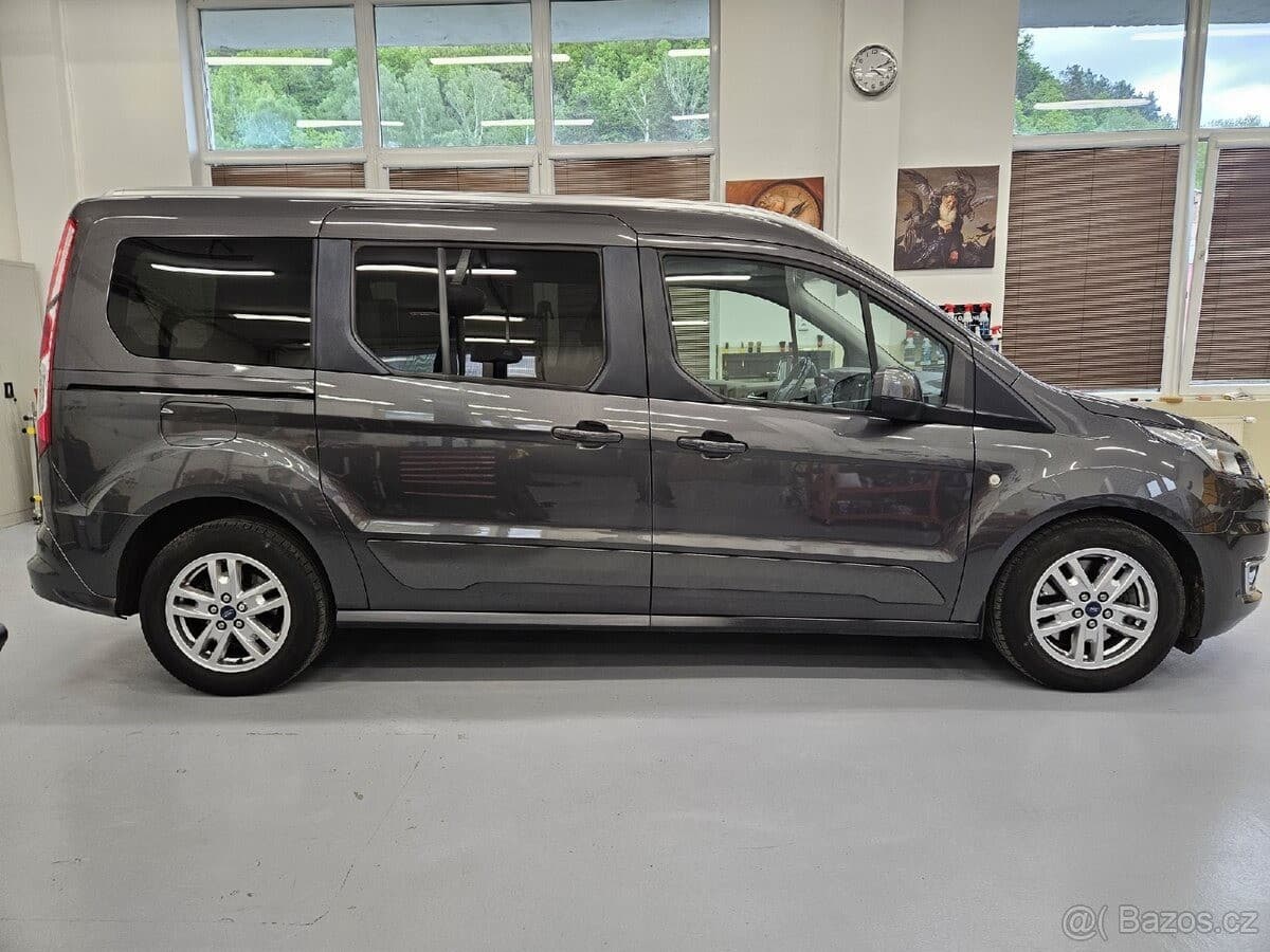 Ford TOURNEO - 17
