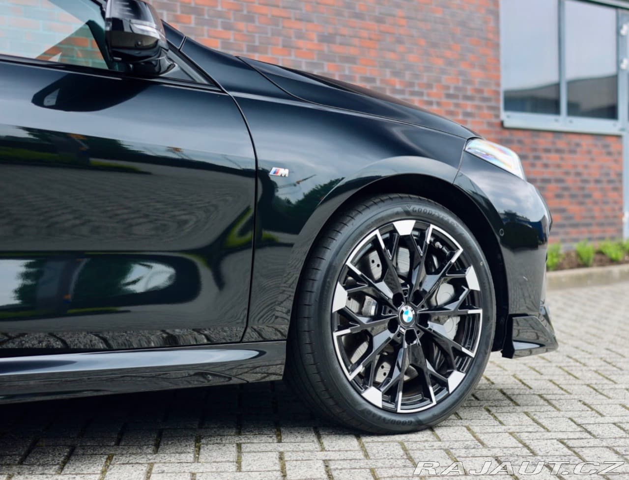 2024 BMW 1-SERIES - 46