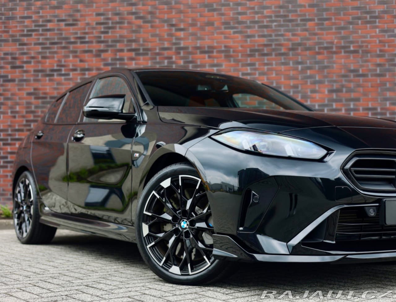 2024 BMW 1-SERIES - 7