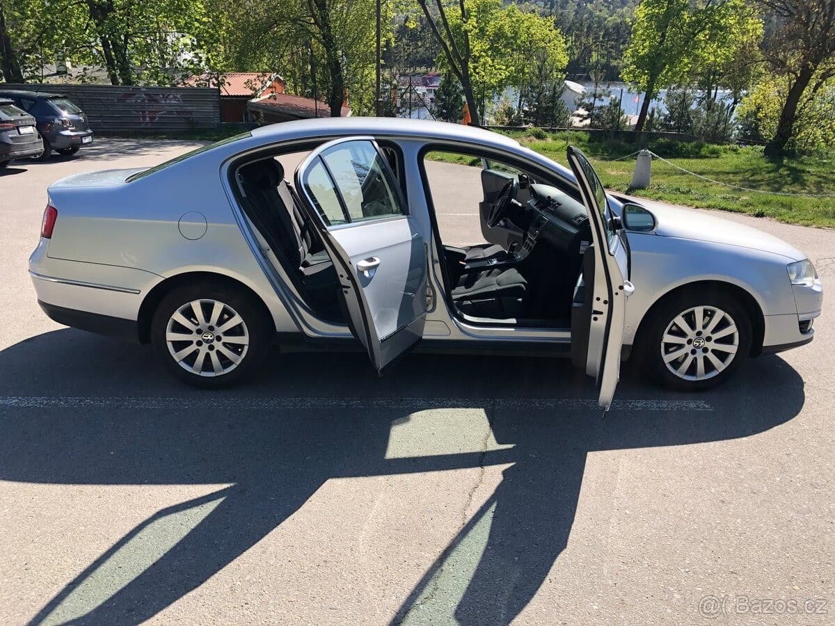 2007 Volkswagen PASSAT - 34