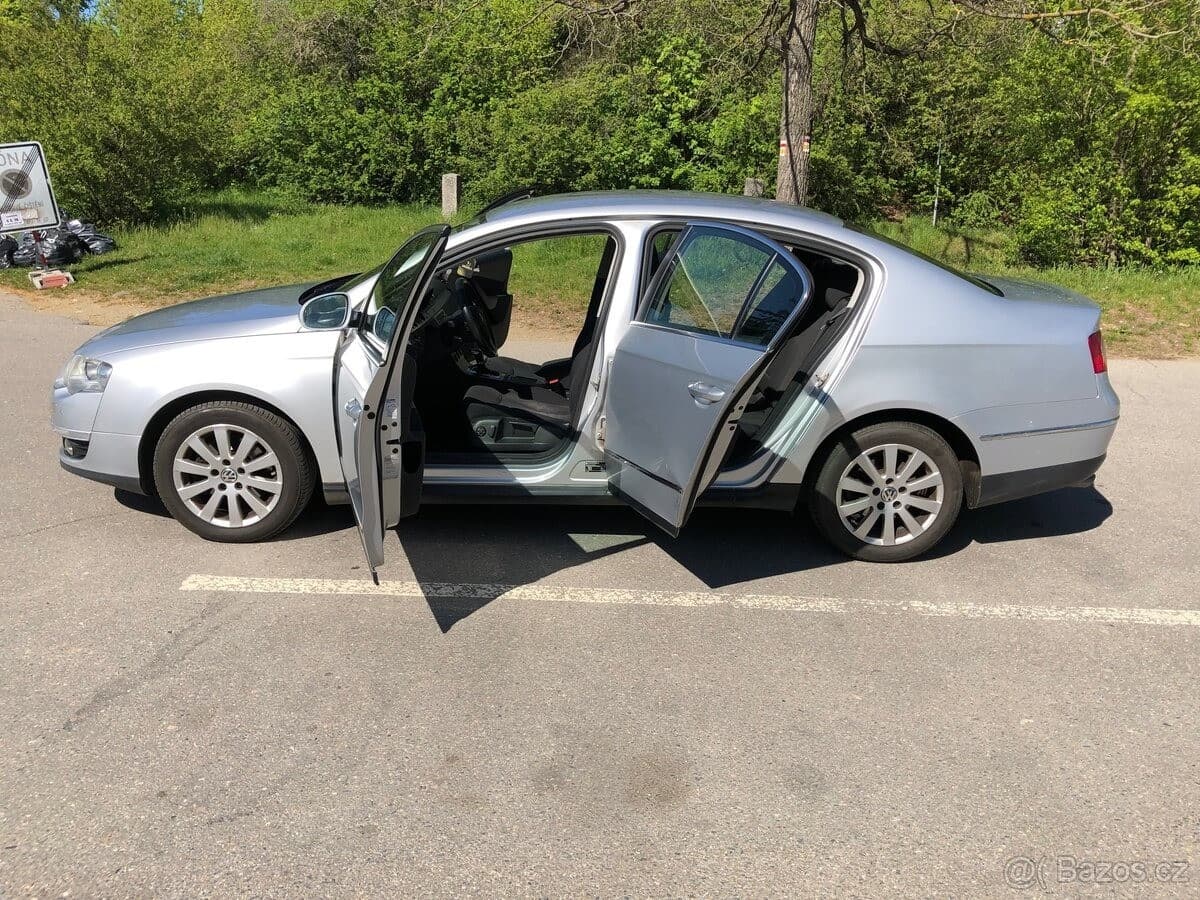 2007 Volkswagen PASSAT - 37