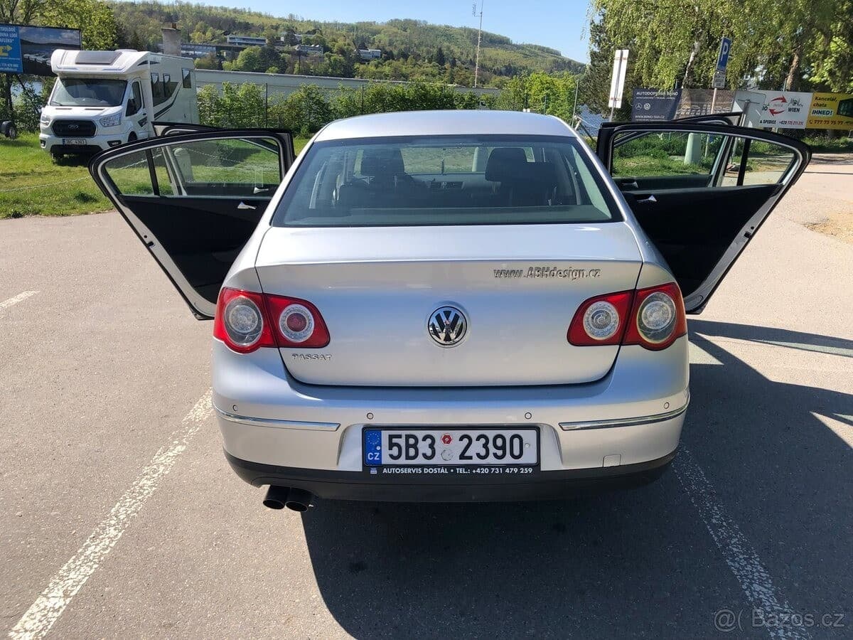 2007 Volkswagen PASSAT - 40