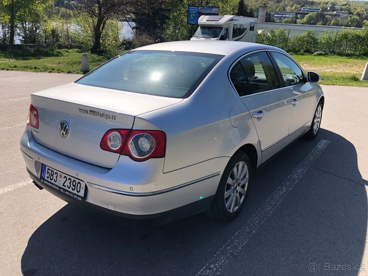 2007 Volkswagen PASSAT - 25
