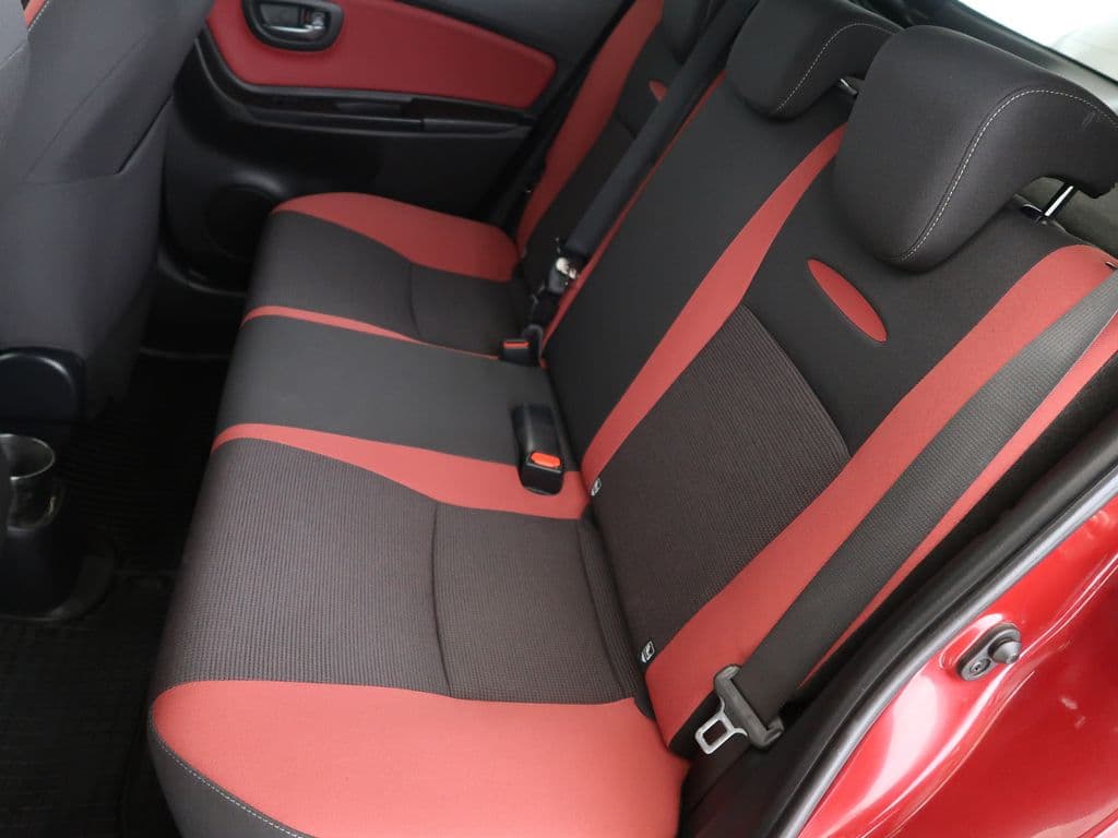 2017 Toyota YARIS - 37