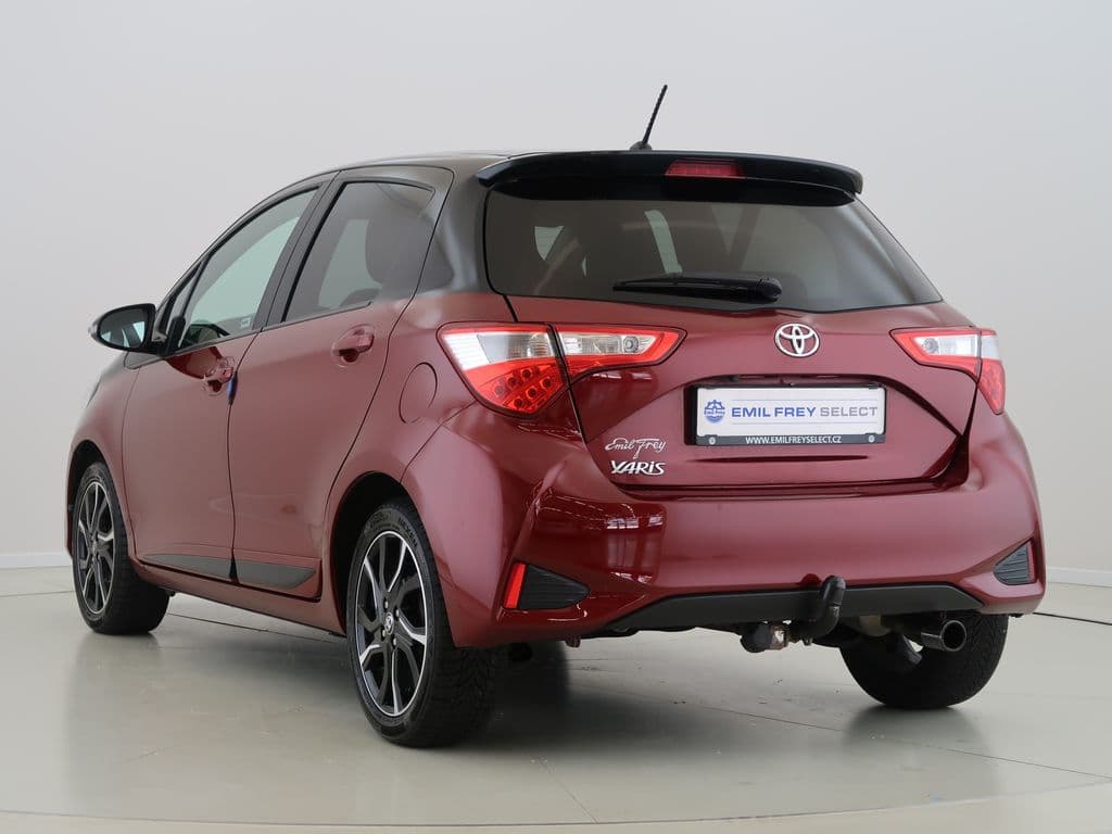 2017 Toyota YARIS - 25