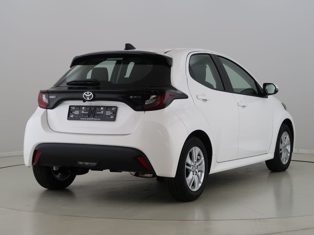 2026 Toyota YARIS - 17