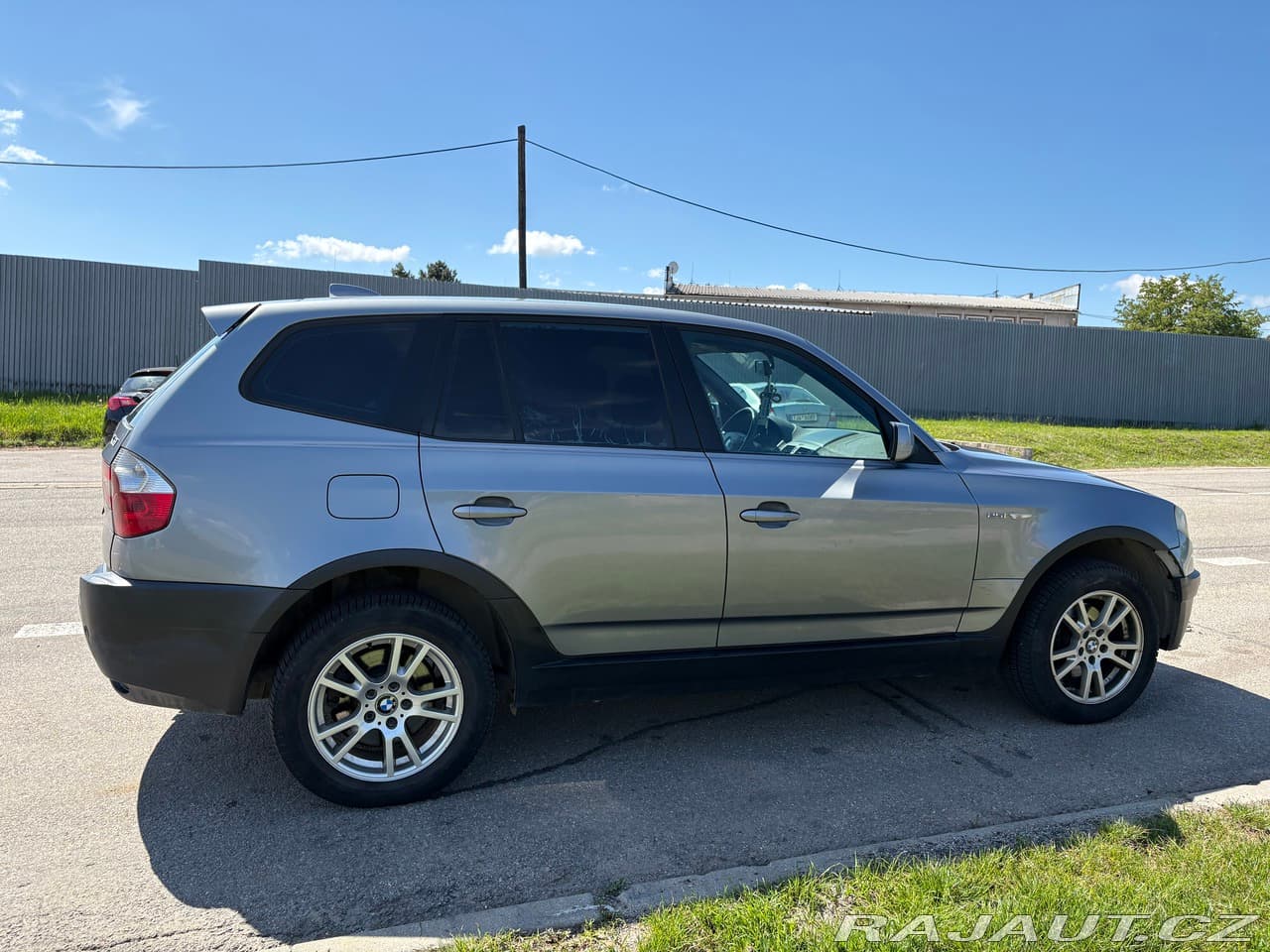 2004 BMW X3 - 25
