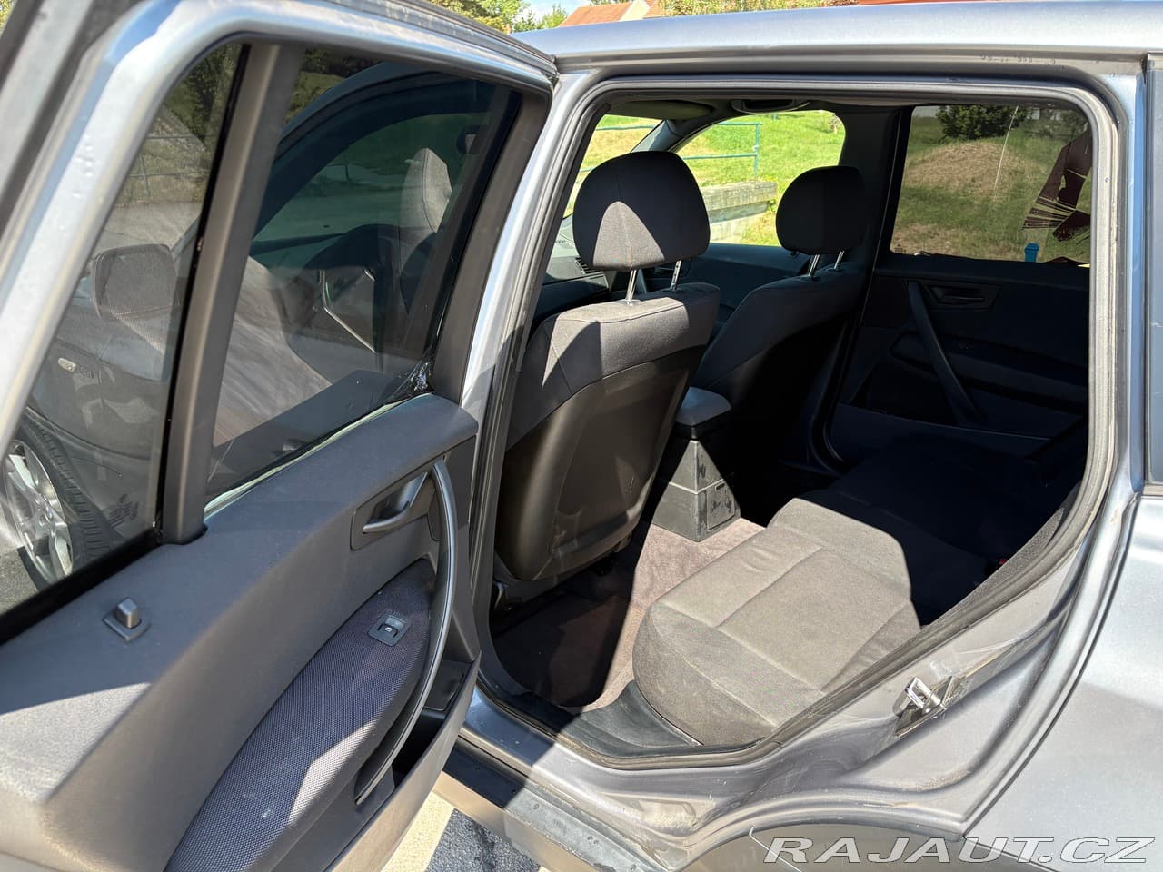 2004 BMW X3 - 33