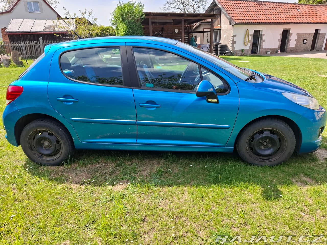 2011 Peugeot 207 - 25