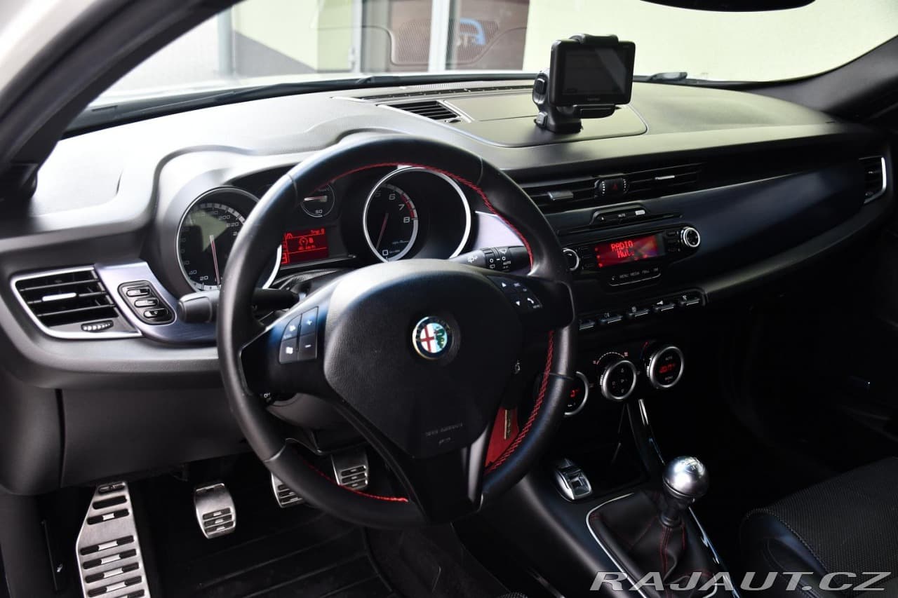 2012 Alfa Romeo GIULIETTA - 57