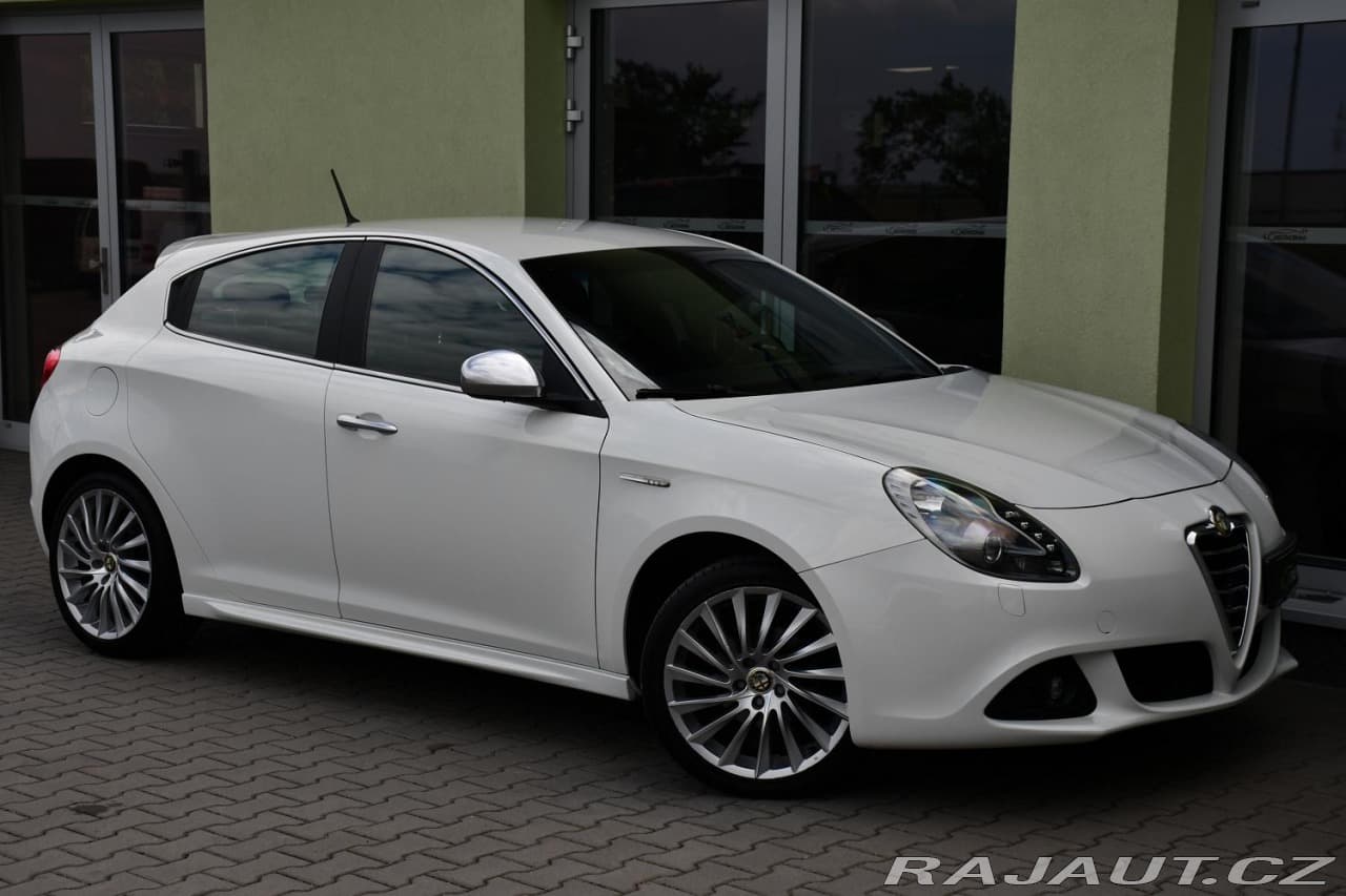 2012 Alfa Romeo GIULIETTA - 5