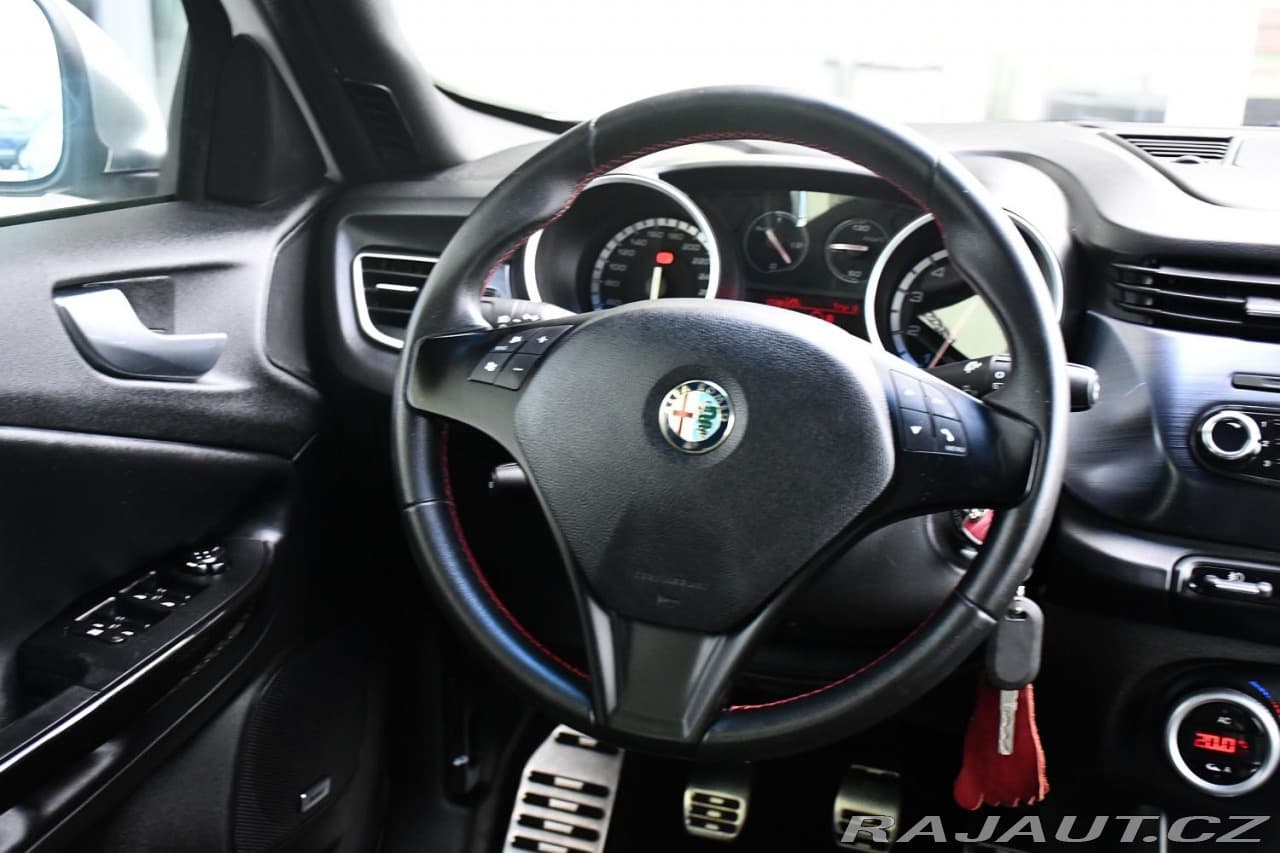 2012 Alfa Romeo GIULIETTA - 21
