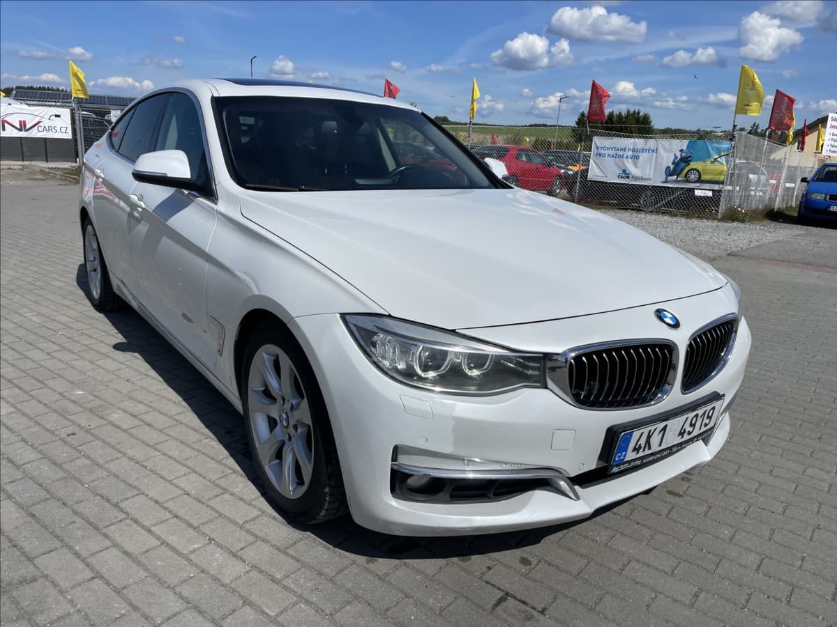 2013 BMW 3-SERIES - 16