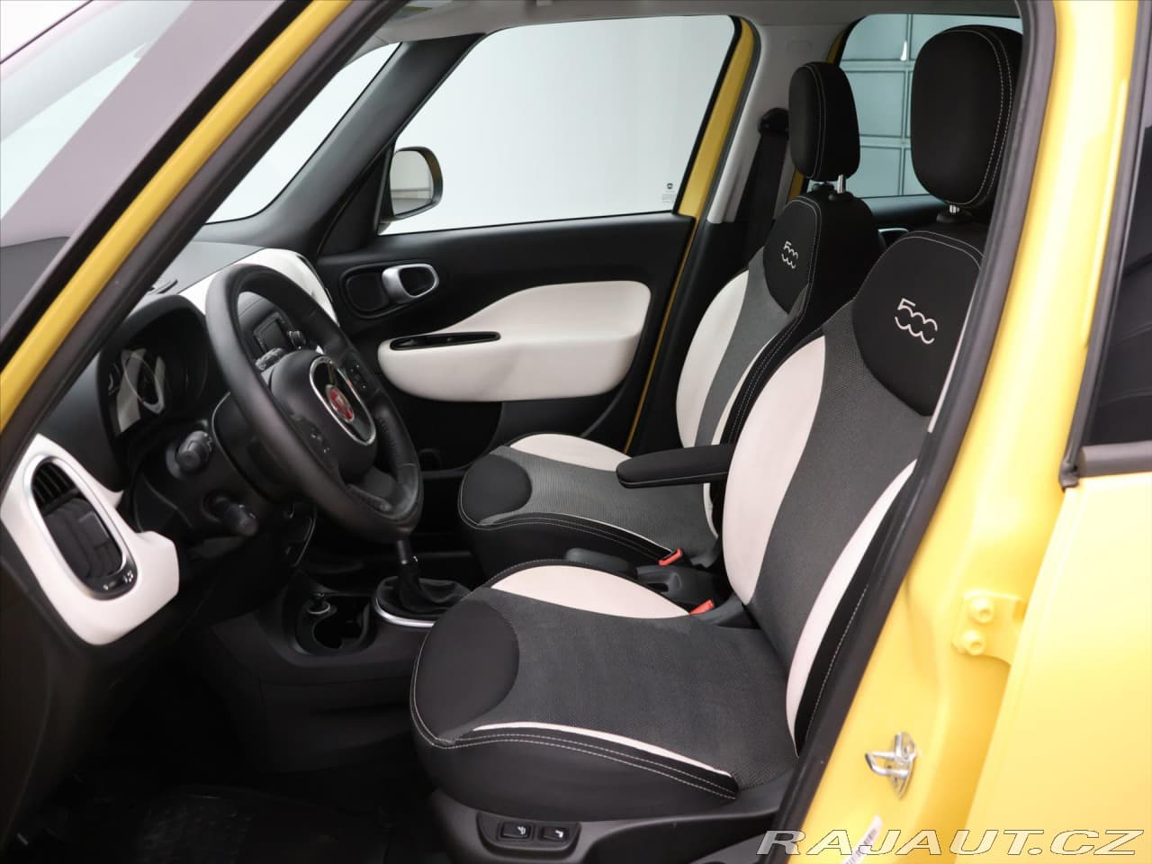 2014 Fiat 500L - 37