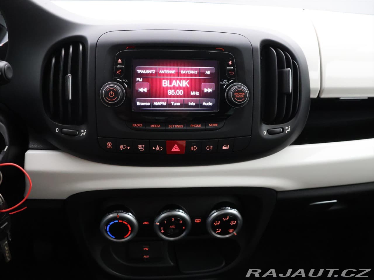 2014 Fiat 500L - 77