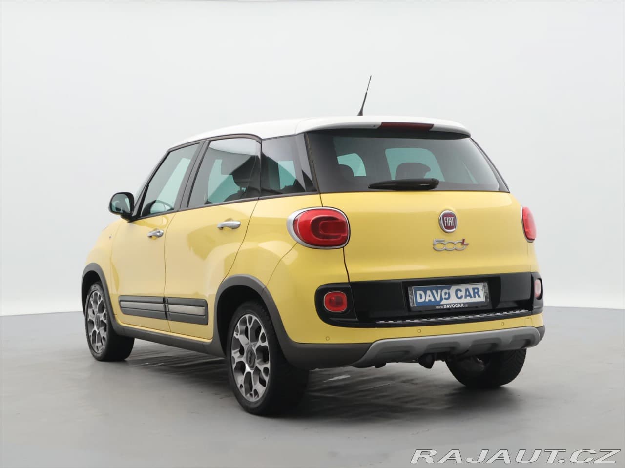 2014 Fiat 500L - 17