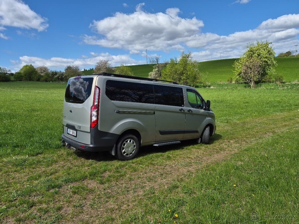 2015 Ford TOURNEO - 17