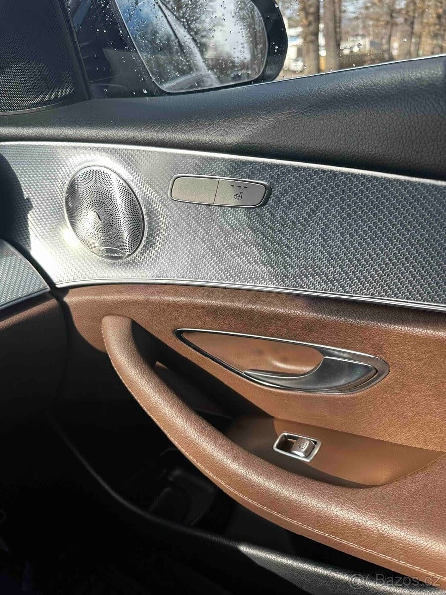 2017 Mercedes-Benz E-CLASS - 13
