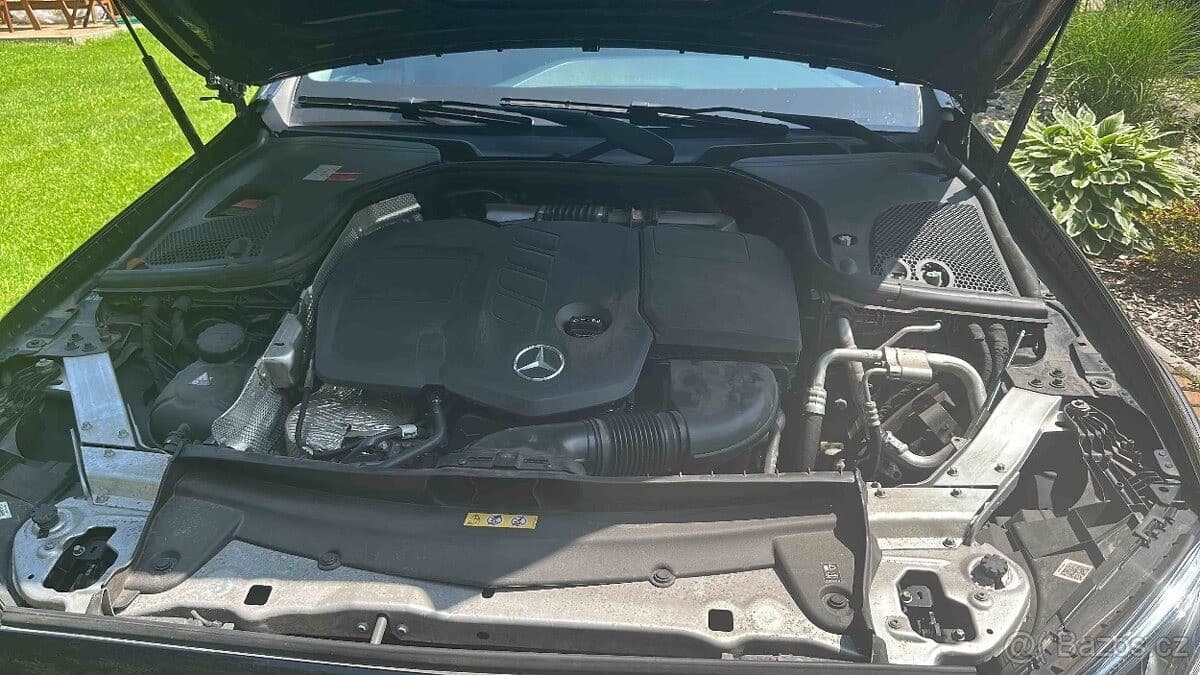 2017 Mercedes-Benz E-CLASS - 21
