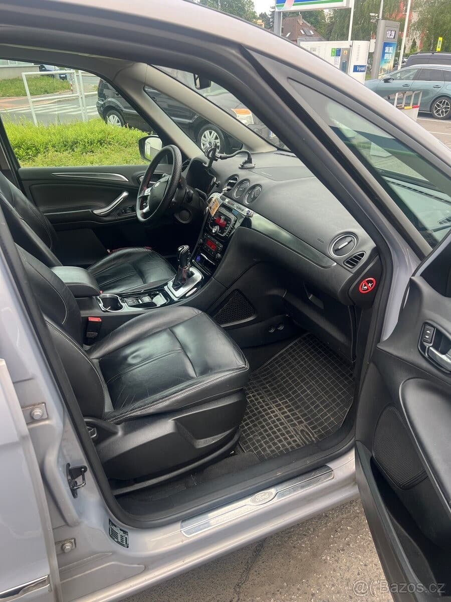 2010 Ford GALAXY - 45
