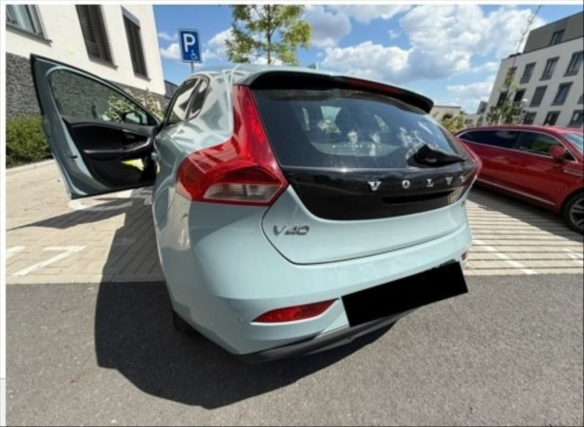 2018 Volvo V40 - 9