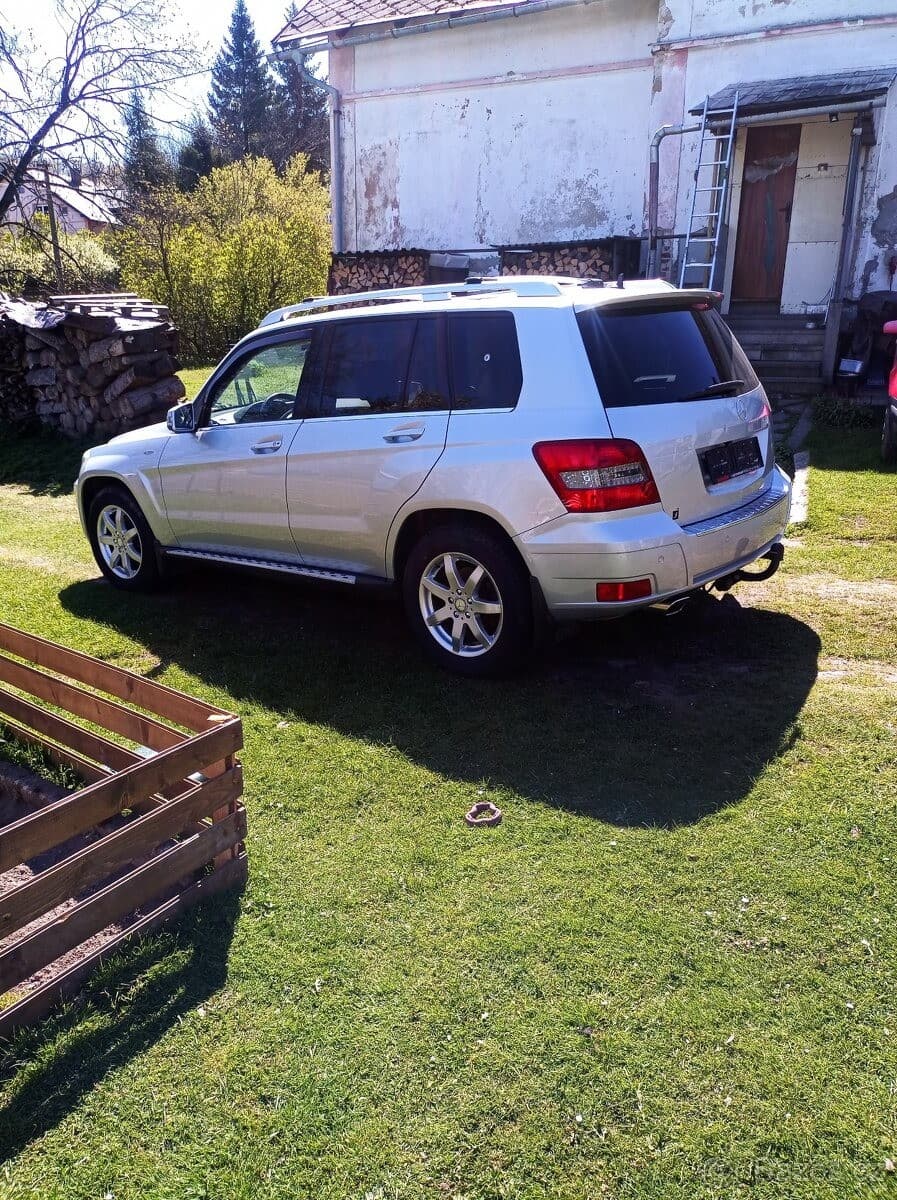2012 Mercedes-Benz GLK - 16