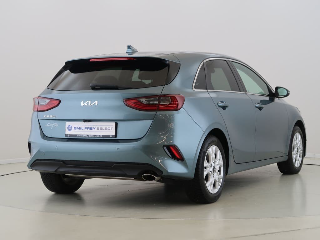 2022 Kia CEE'D - 13