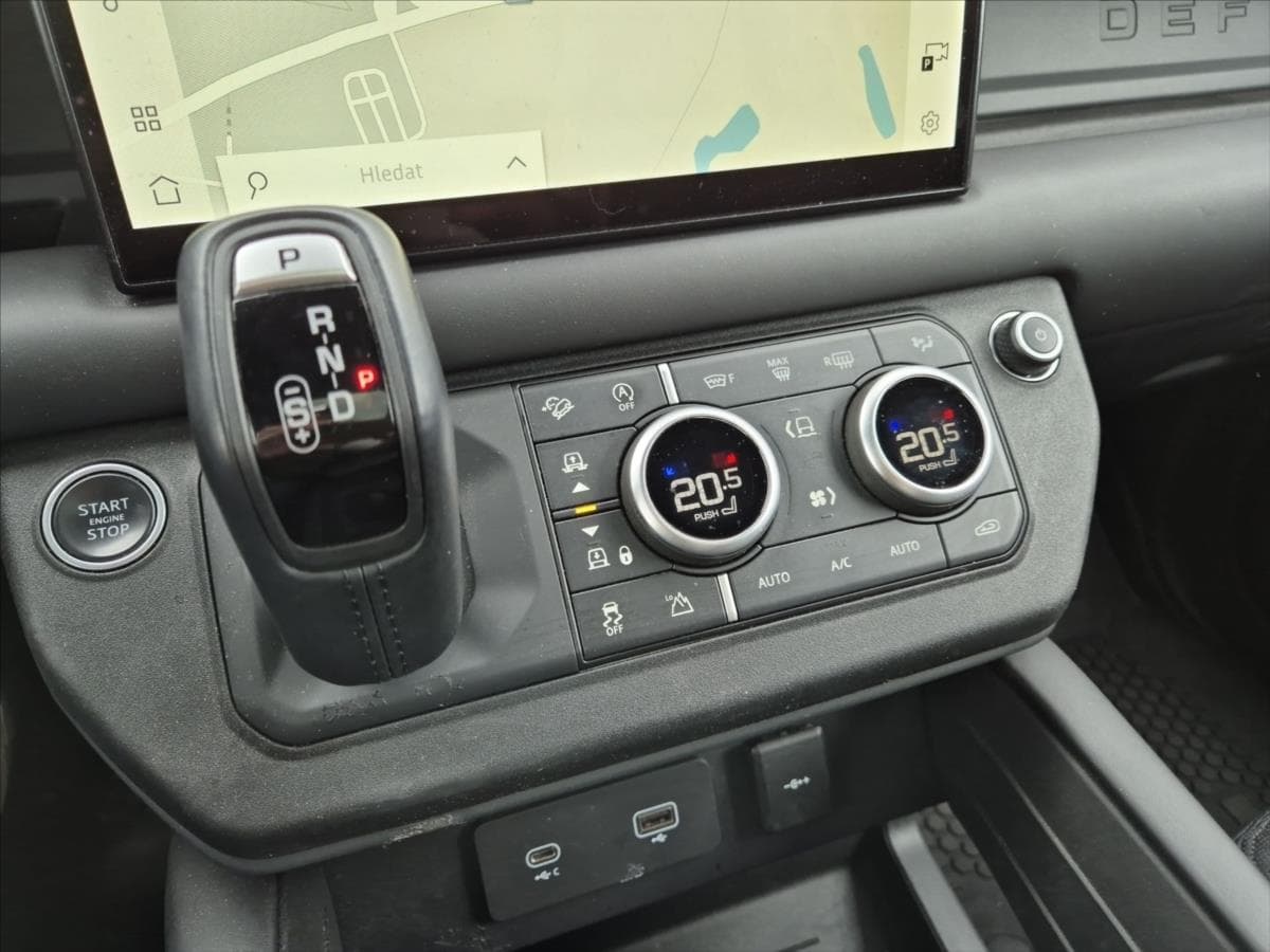 2022 Land Rover DEFENDER - 43
