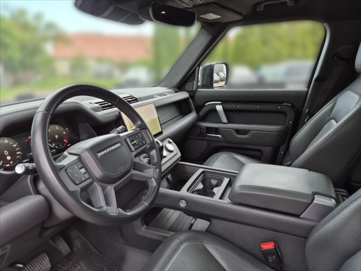 2022 Land Rover DEFENDER - 16