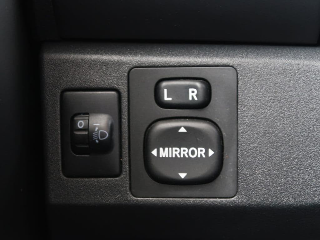 2008 Toyota YARIS - 39