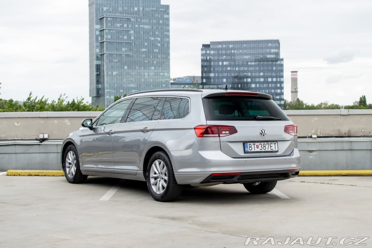 2020 Volkswagen PASSAT - 7