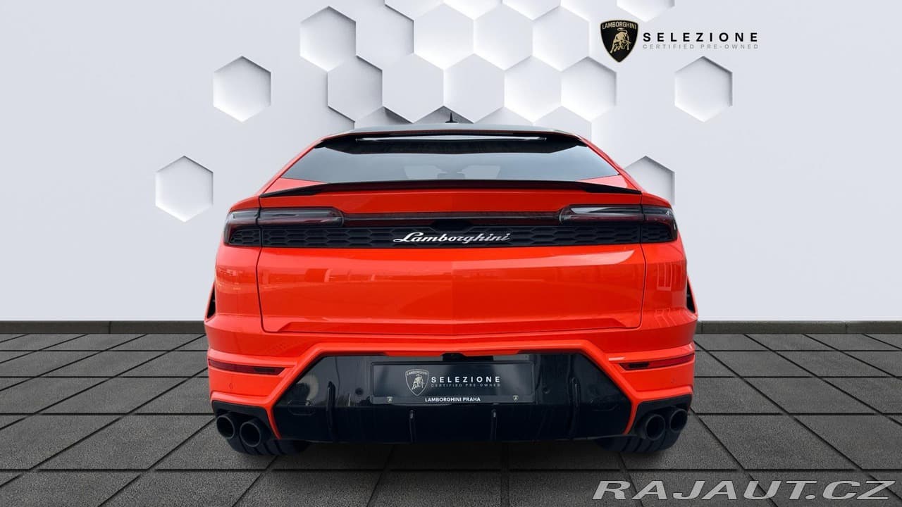 2025 Lamborghini URUS - 4