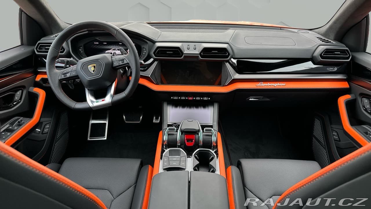 2025 Lamborghini URUS - 8