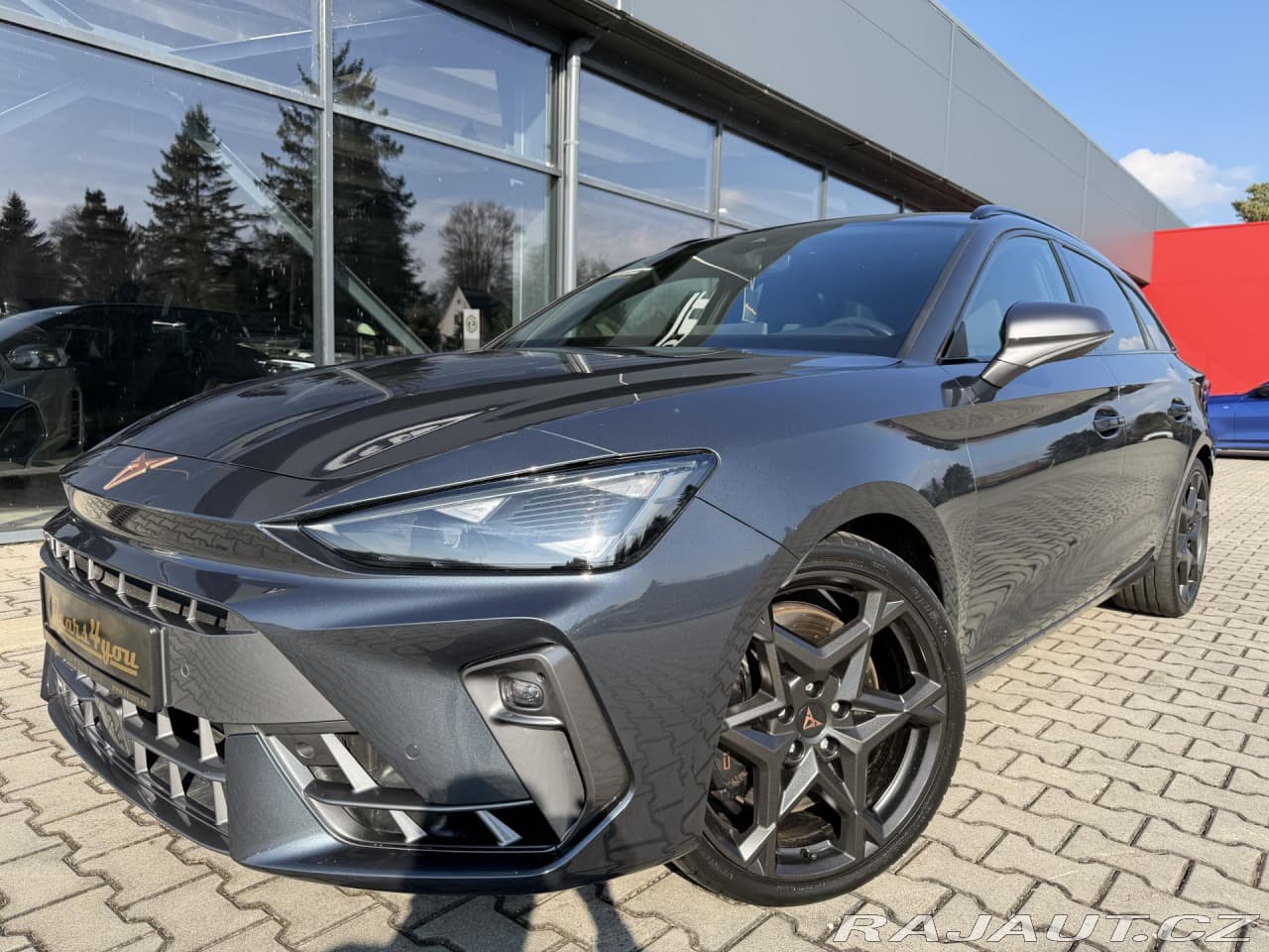 2025 Cupra LEON