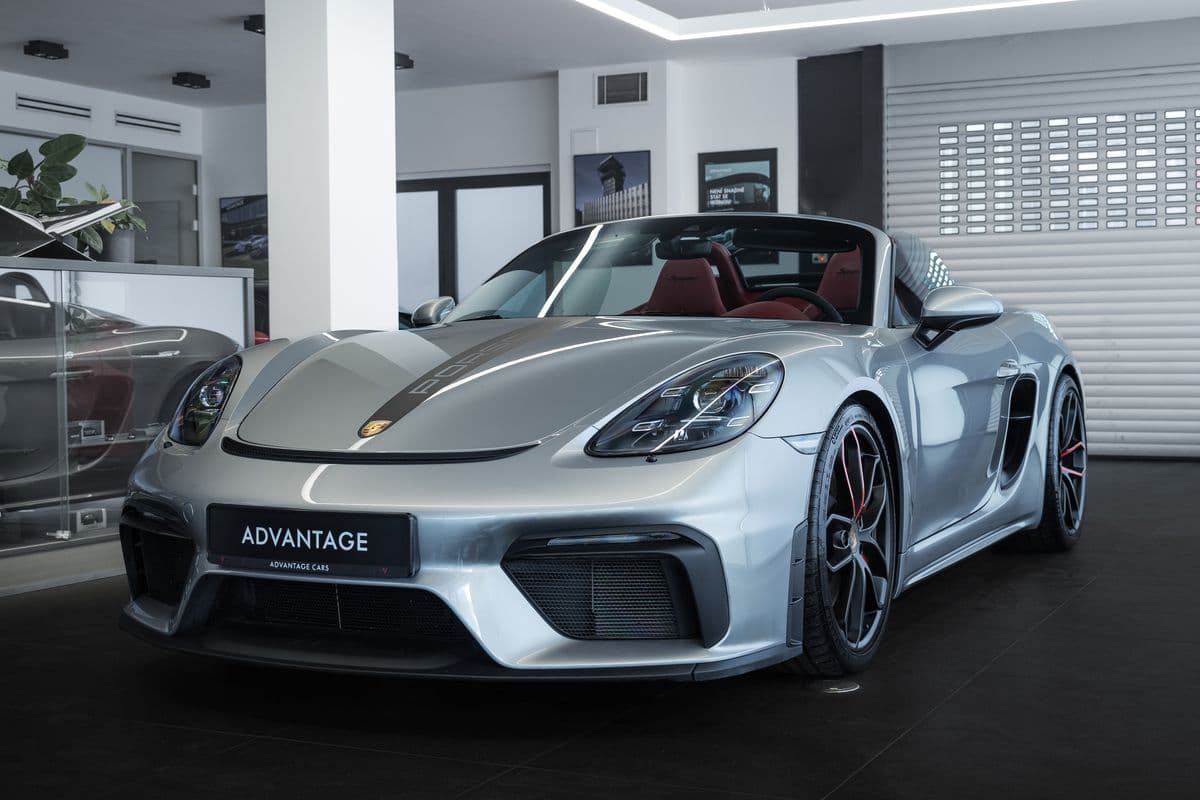2020 Porsche 718