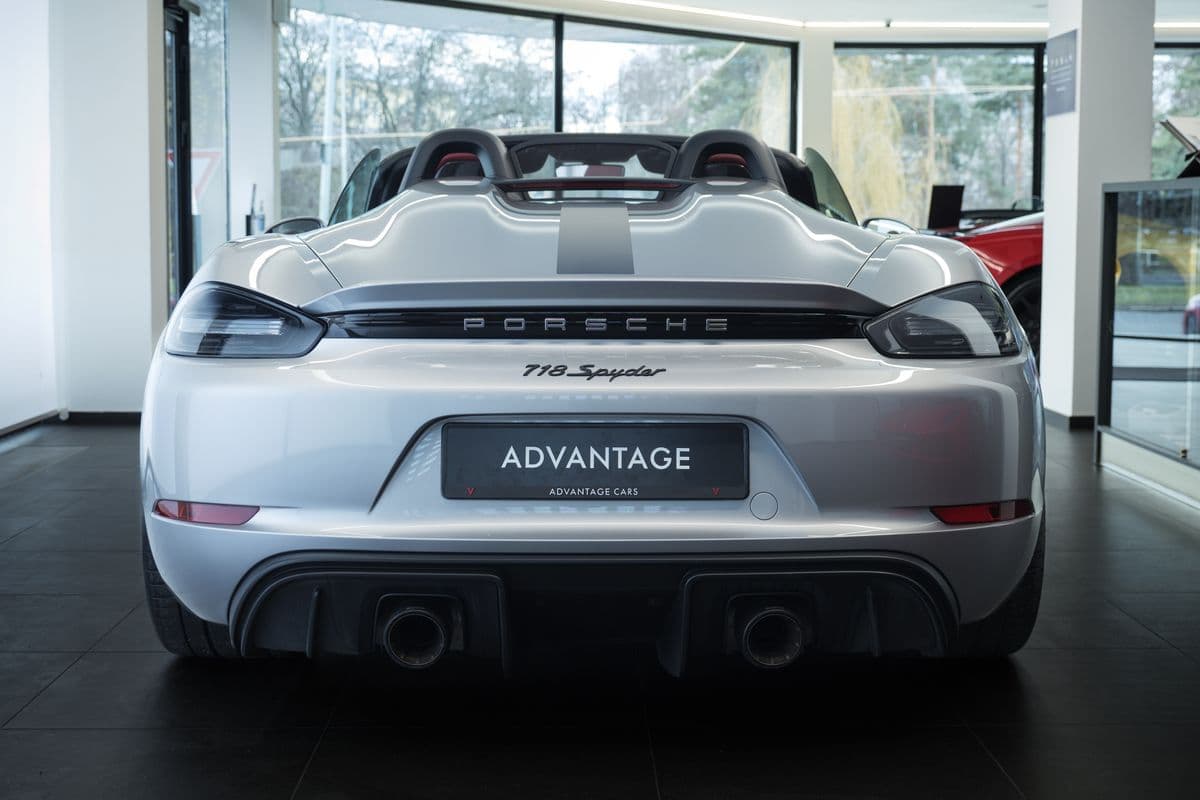 2020 Porsche 718 - 3