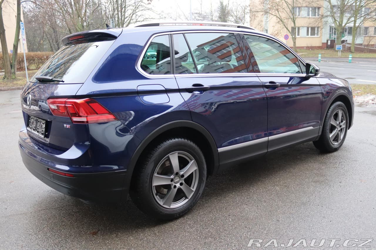 2017 Volkswagen TIGUAN - 10
