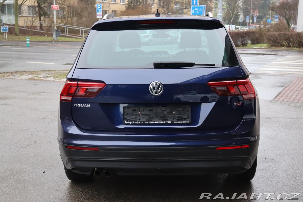 2017 Volkswagen TIGUAN - 12