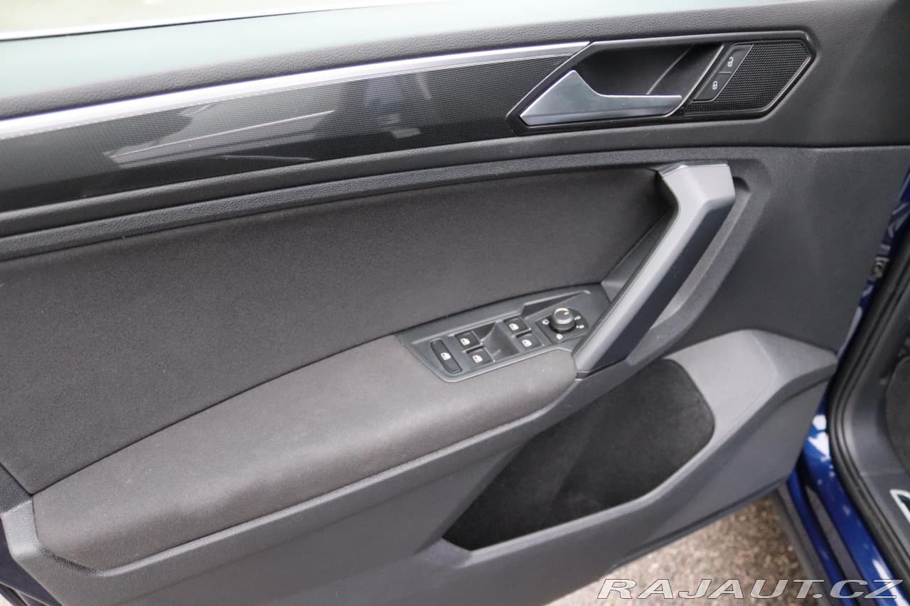 2017 Volkswagen TIGUAN - 19