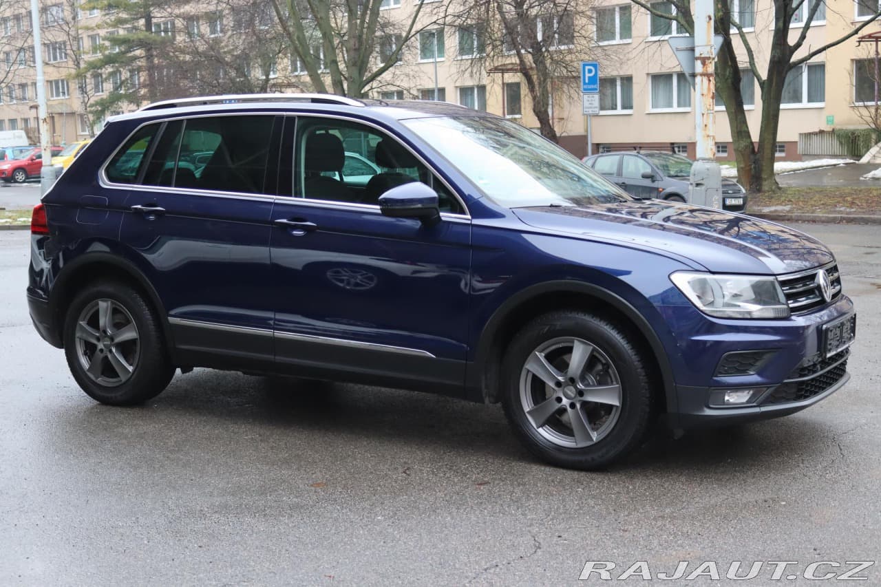 2017 Volkswagen TIGUAN - 8