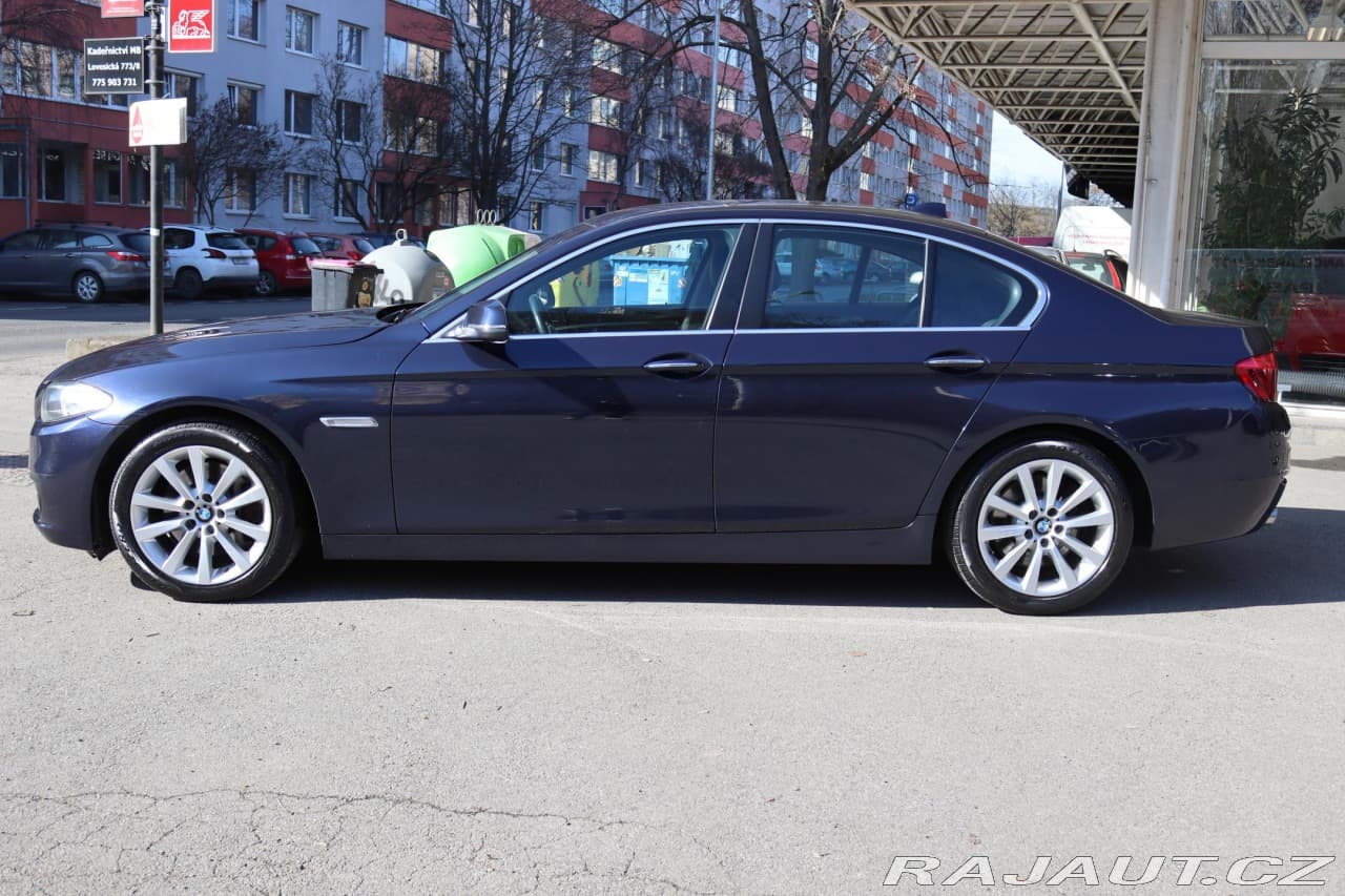2013 BMW 5-SERIES - 15