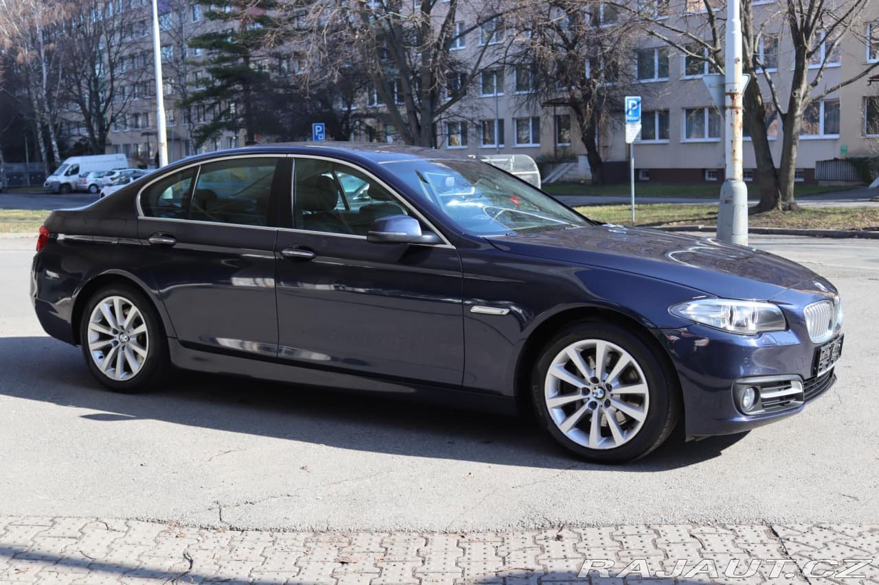 2013 BMW 5-SERIES - 8