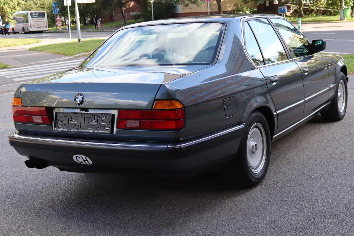 1989 BMW 7-SERIES - 11